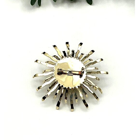 Vintage Gold-Tone Starburst Brooch With Pink Rhinestone Center - Picture 4 of 4